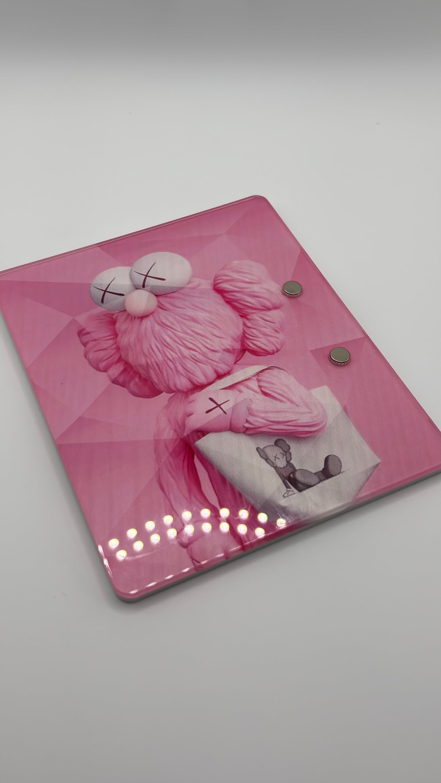 “Pink Klaws” Lash Tile